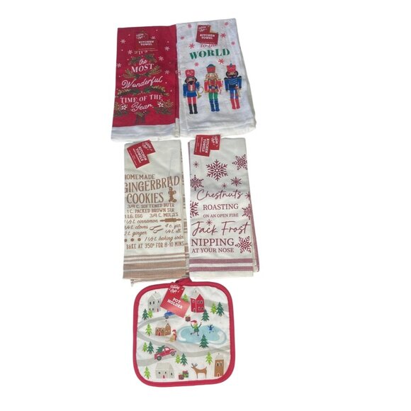 Holiday Kitchen Towel Bundle Potholder New Christmas Decoration Gift - Picture 1 of 6